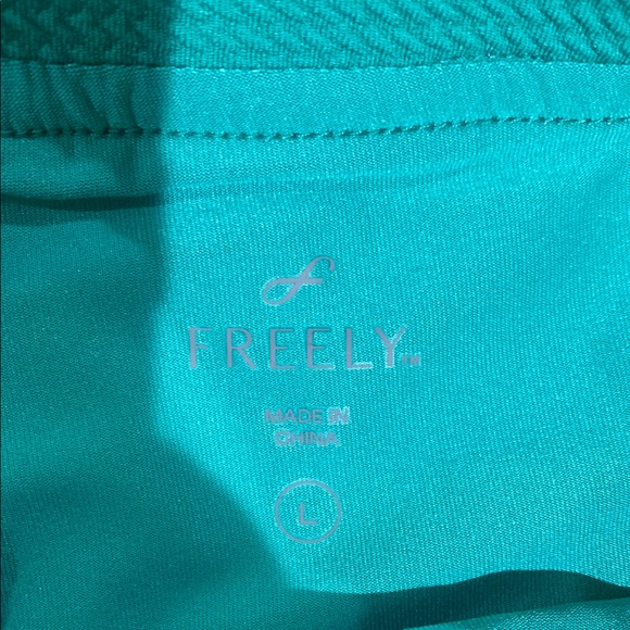 Athletic Set - Picture 8 of 9